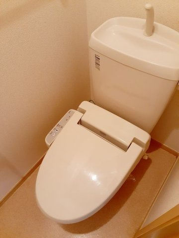 サンセット・ヒルズⅠのトイレ