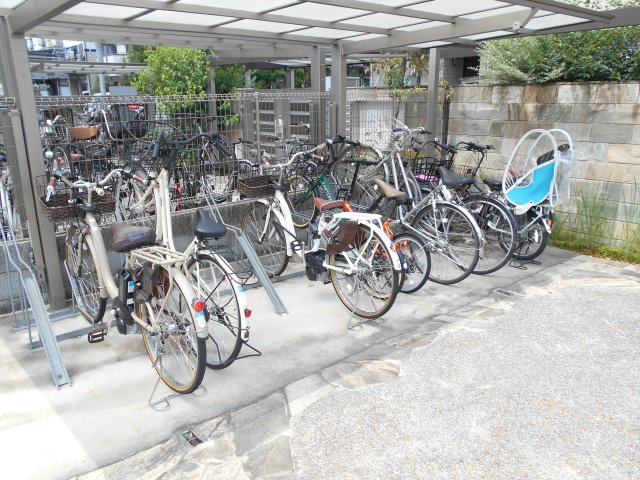 ＰｒｅｍｉｕｍＳｑｕａｒｅ橋本２号棟のその他共用部分|駐輪場