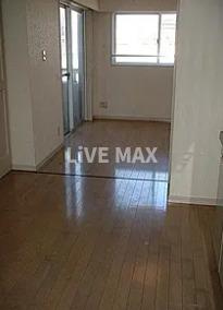 【居間・リビング】デュオ・スカーラ田原町