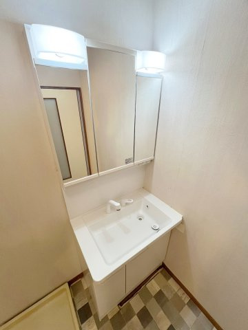 中本マンションの洗面所