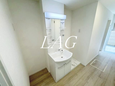 【洗面所】 | ラ・ターシュ小岩 | 洗面台です。
