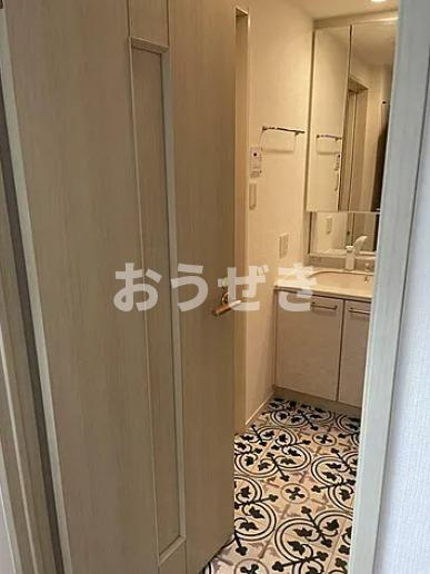 デュオ・スカーラ田原町の洗面所