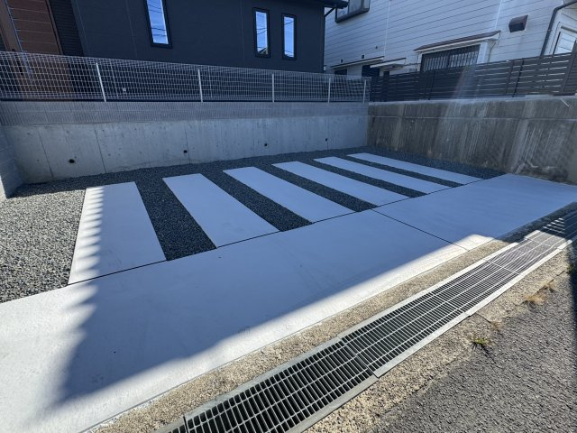 神戸市西区桜が丘中町4丁目新築戸建の駐車場