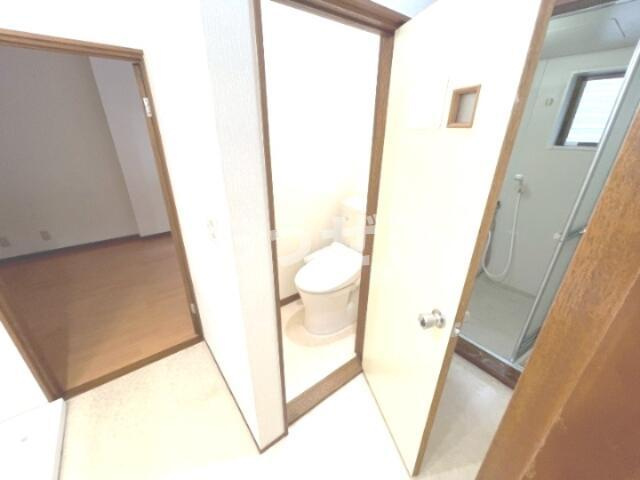 クロノス芹が谷の玄関