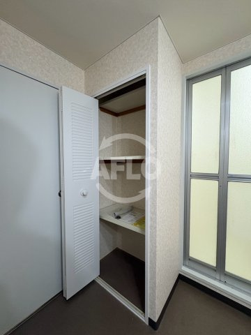ファミール阿波座　本田小学校区の収納|ファミール阿波座　洋室