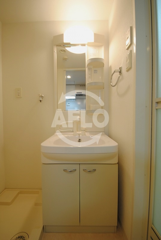 FLAT34上本町　五条小学校区の独立洗面台|FLAT34上本町　独立洗面台
