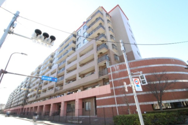 ステイツ武蔵野・東大和グランパサージュの外観