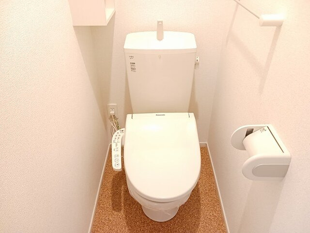 エレノアのトイレ|コンパクトで使いやすいトイレです