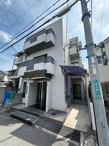 クリアメモリー西宮の外観