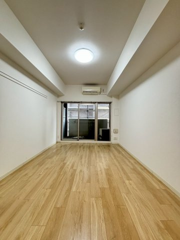 プレサンス堺筋本町駅前の寝室
