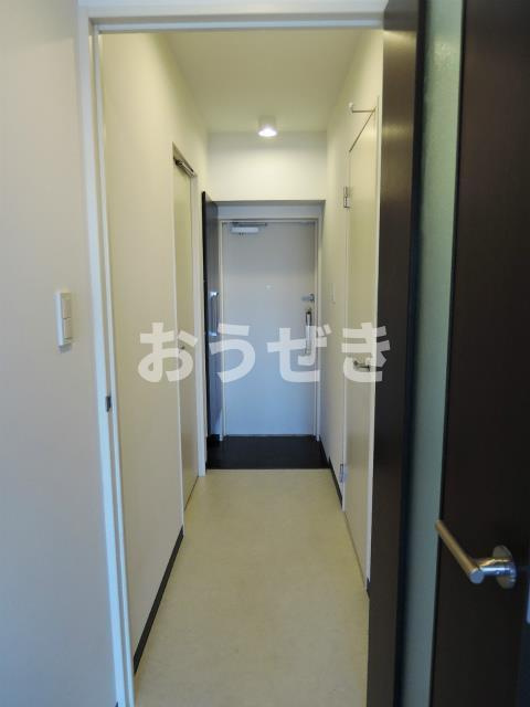 オベリスク藤崎の玄関
