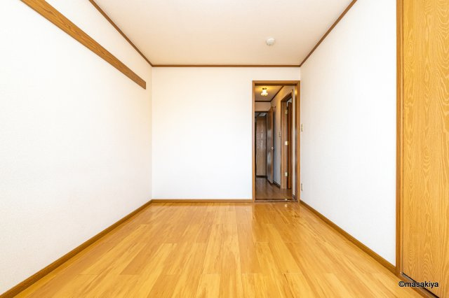 フォレスタ　Bの洋室