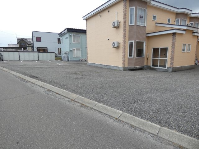 スペースⅥの駐車場