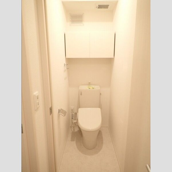 【トイレ】 | リバーハイツII | シンプルで使いやすいトイレです