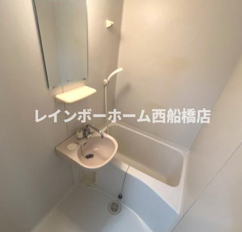 ジェイワンヒルズ西船の浴室