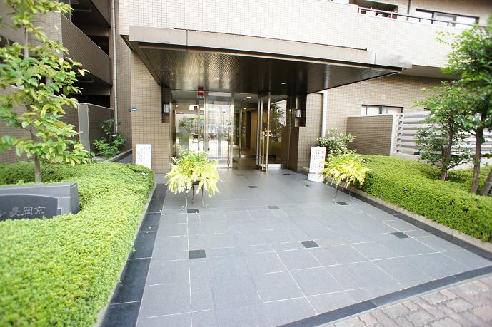 ファミール長岡京グランデュールのエントランス