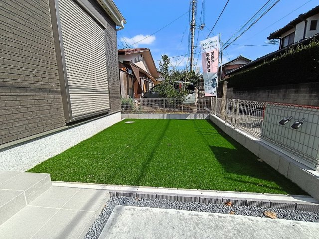 LiGNAGE NEX-G 高崎市下小鳥町1期 4号棟の庭|現地撮影