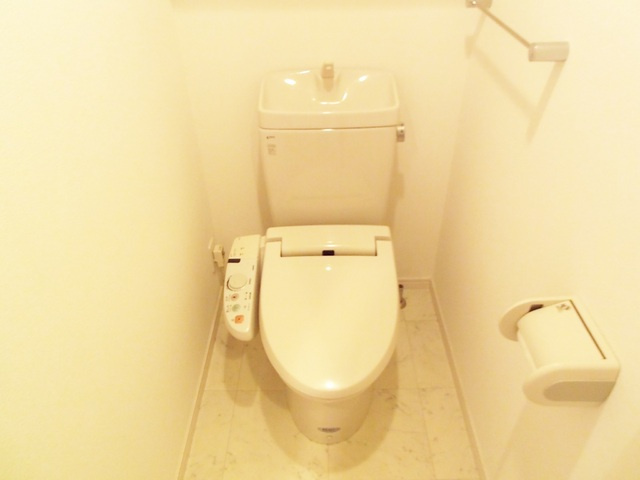 グランティアラ駒込のトイレ|洗浄便座付きのトイレです☆
