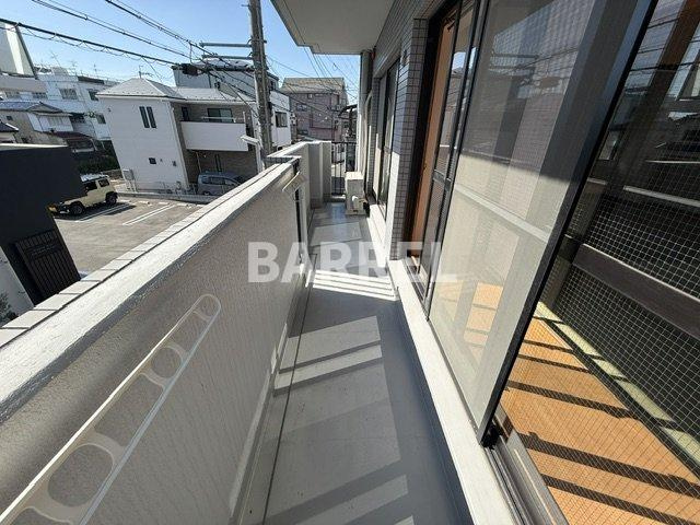 ホワイティ石橋のバルコニー