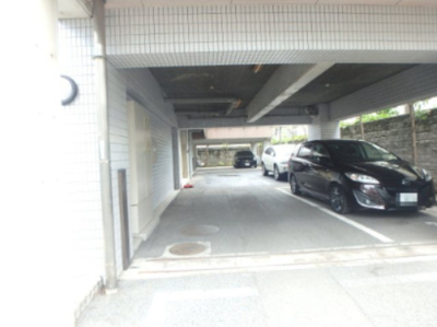 【駐車場】 | メゾンカトレア | 駐車場です