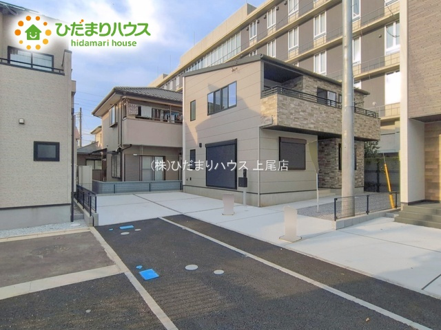 桶川市泉　新築戸建　01の駐車場|10/16　撮影