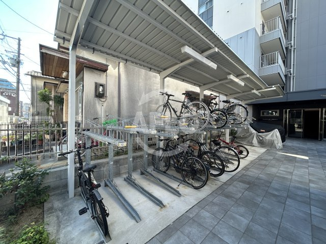 リバレイン江坂の設備|駐輪場