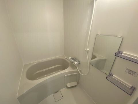 ジーメゾン西岩槻の浴室