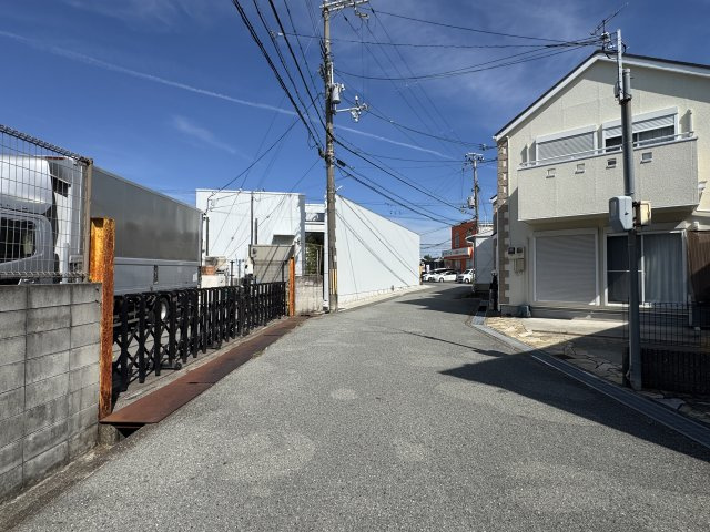 神戸市西区伊川谷町有瀬　戸建ての前面道路含む現地写真
