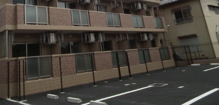 グレーシアの駐車場