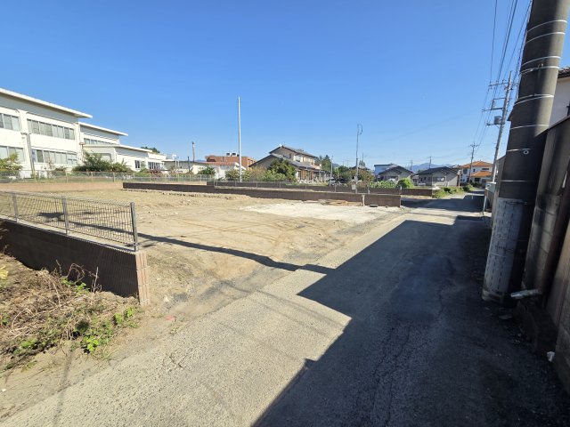 新築　桐生市相生町5丁目　1号棟　Blooming Gardenの前面道路含む現地写真|現地写真　南側前面道路幅員約3.6ｍ