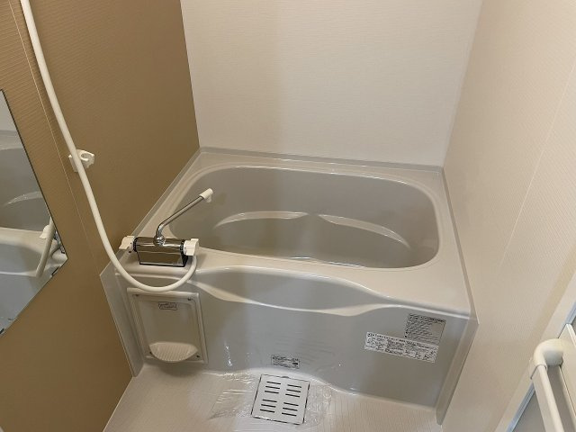 フジパレス末広町Ⅱ番館の浴室