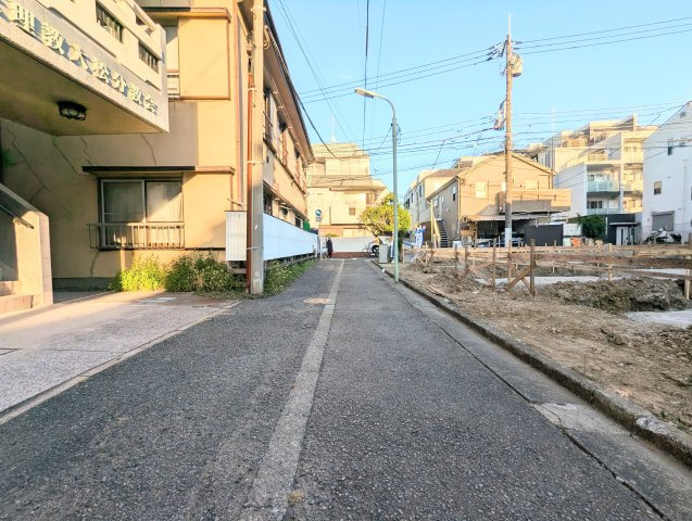 大田区大森北3丁目　新築戸建　全4棟の前面道路含む現地写真|2026.10.17撮影

現地ご見学希望・資料請求などお気軽にお問い合わせ下さい！
03-5990-5201