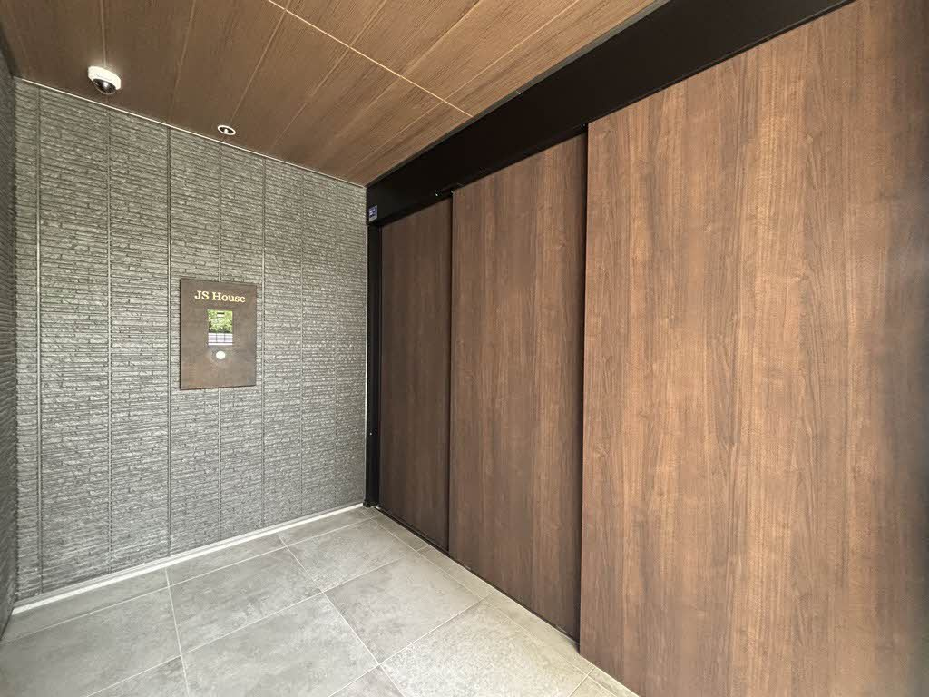 ＪＳ　Ｈｏｕｓｅのエントランス|エントランス