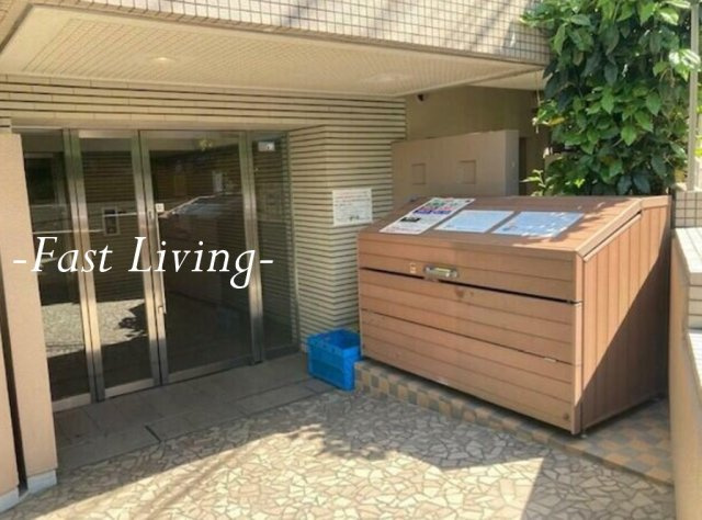 コート富士館の外観