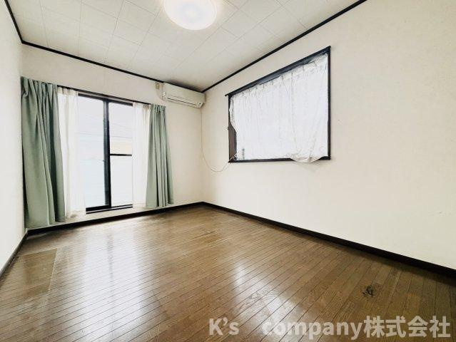 ◎藤沢市辻堂西海岸2丁目　中古戸建の洋室|洋室6帖◇こちらのお部屋からもバルコニーに出られます◇