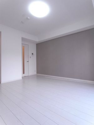 リブリ・T Eastのその他