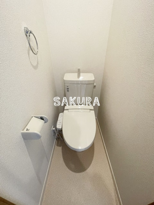 【トイレ】 | アン・シャトレ武蔵小杉 | 落ち着いた色調のトイレです♪