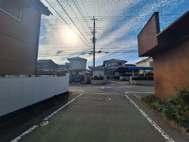 高崎市南大類町売土地の前面道路含む現地写真
