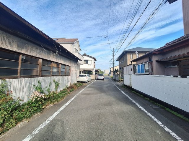 高崎市南大類町売土地の前面道路含む現地写真
