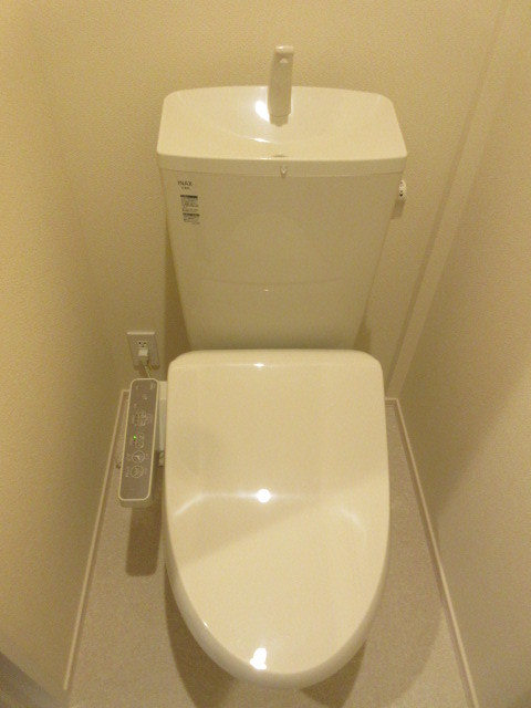 千住仲町メゾンのトイレ|☆温水洗浄便座付きトイレ☆