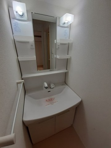 サンフラワー江木の洗面所|脱衣スペースもあります