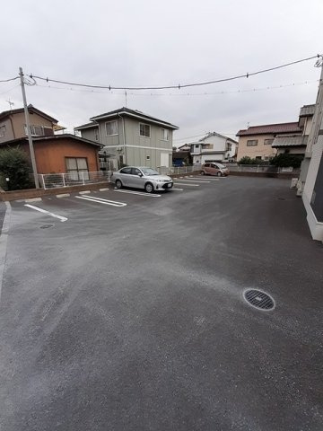 サンフラワー江木の駐車場|駐車場に車を止められます