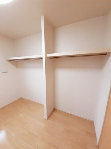アリエスの収納|たっぷりとした収納スペースです