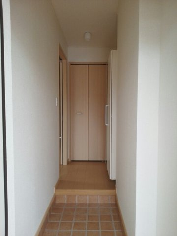 ファレノプシスの玄関|毎日通る玄関はこちらです