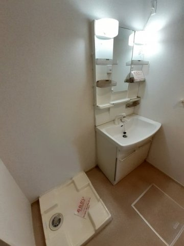 アパートメントこころの洗面所|忙しい朝には欠かせない洗面所です