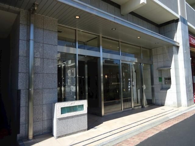 日神デュオステージ板橋駅前のエントランス