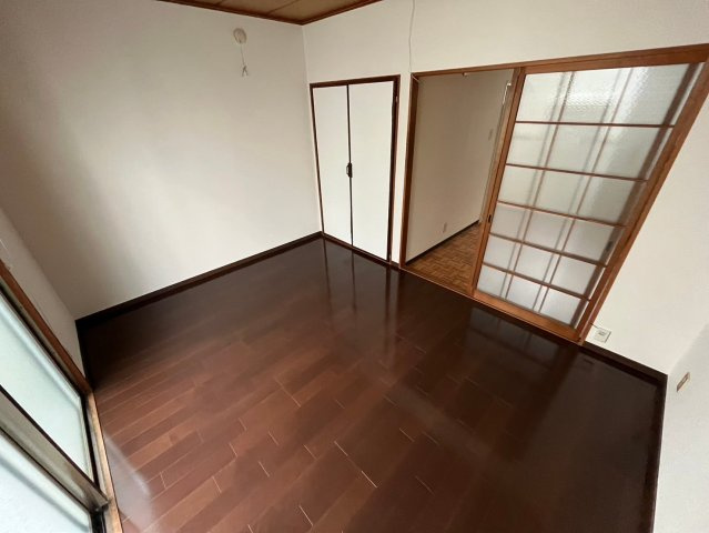 第2晴美ハイツの洋室|同タイプの写真