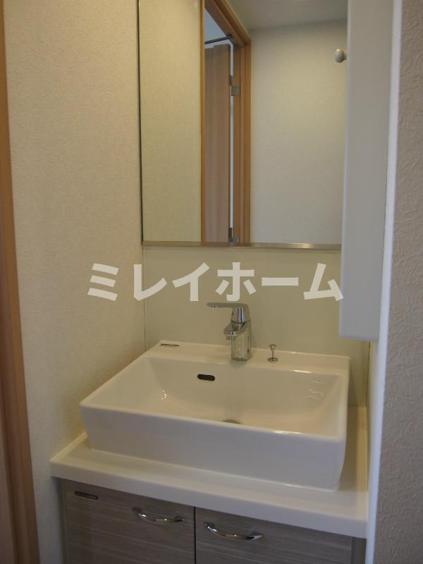 ルーブル羽田萩中の洗面所