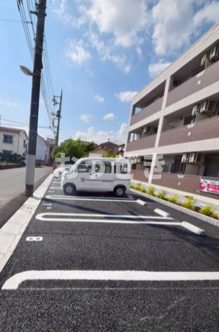 クリンゲル　バウム　カーの駐車場
