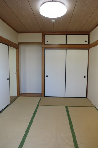犬・猫ペット飼育可：二の宮ハイツの収納|和室には押し入れもあります